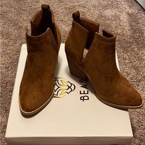Ankle boots size 6
